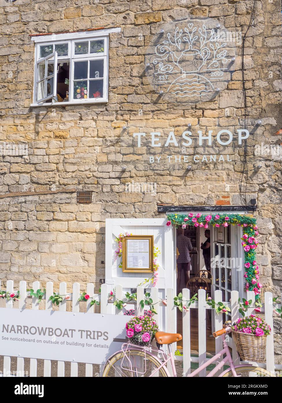 Teashop by the Cannel, Newbury, Berkshire, Angleterre, Royaume-Uni, GO. Banque D'Images