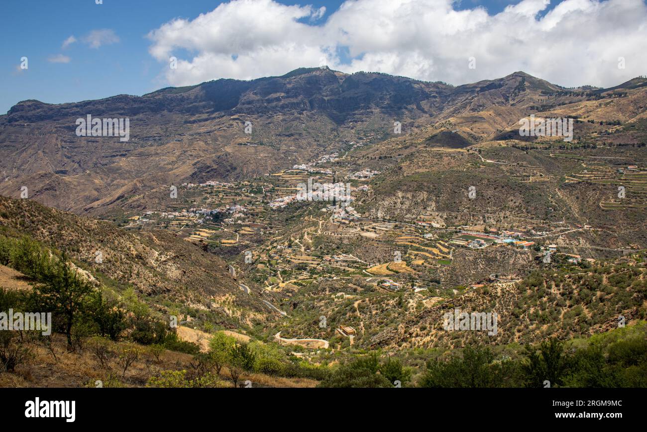 Tejeda, uno de los pueblos más bonitos de España. El pueblo está rodeado de Montañas, Gran Canaria, España Banque D'Images