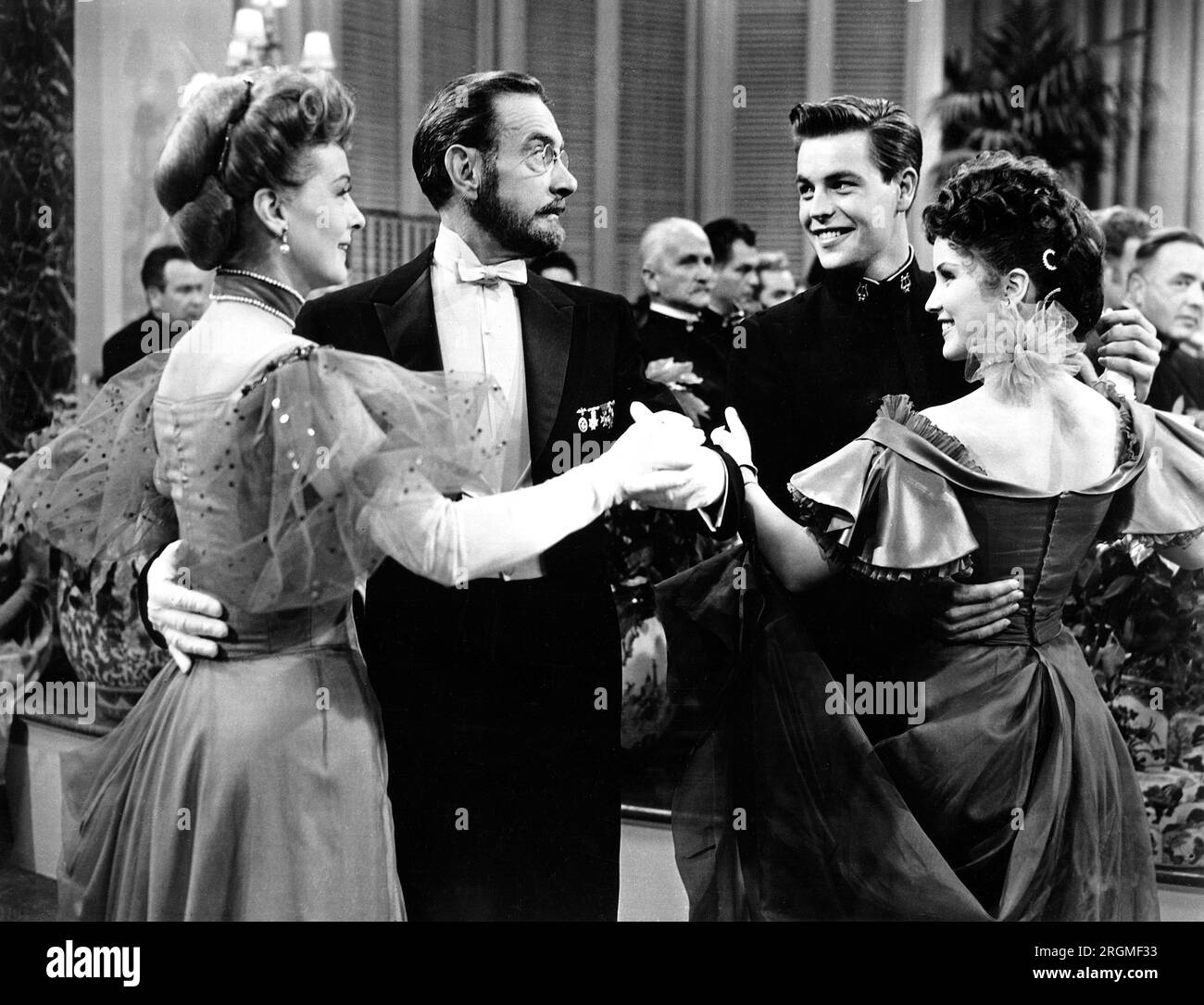 Ruth Hussey, Clifton Webb, Robert Wagner, Debra Paget, sur le tournage du film, 'Stars and Stripes Forever', 20th Century-Fox, 1952 Banque D'Images