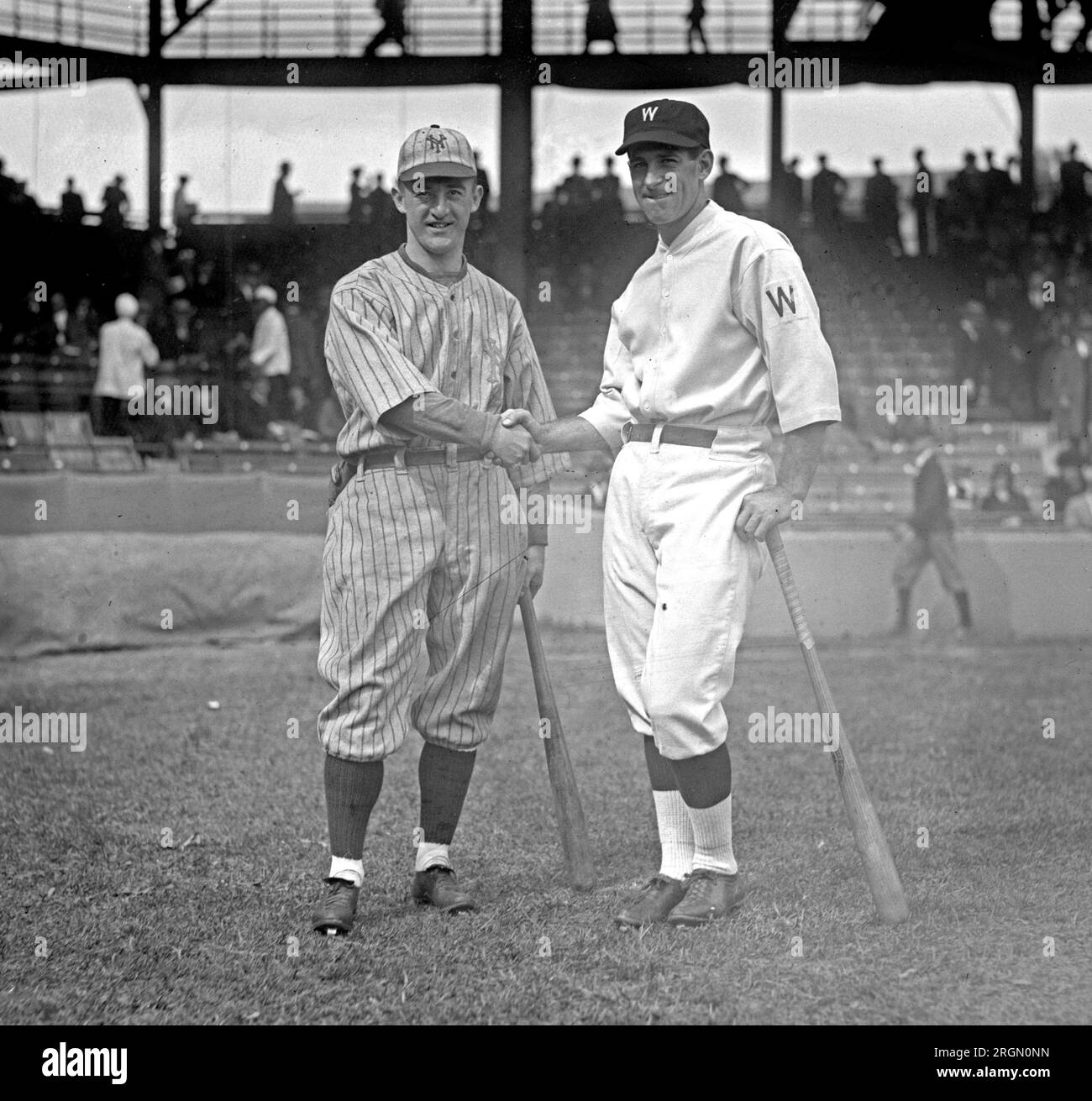 1924 World Series : Frankie Frisch & Stanley Harris, 10/4/24 Banque D'Images