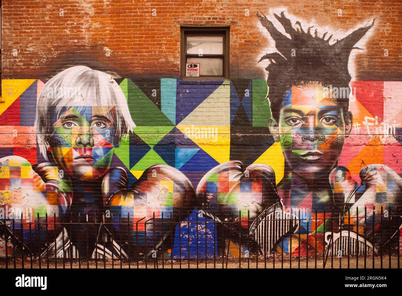 Graffiti Kobra d'Andy Warhol et Basquiat dans les murs de Williamsburg, Brooklyn, New York, USA Banque D'Images