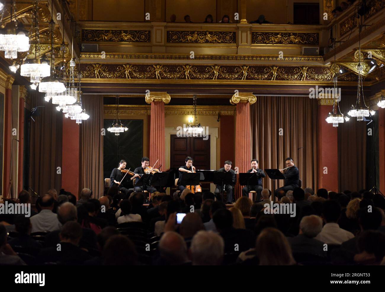 Vienne, Autriche. 10 août 2023. Un concert donné par des musiciens chinois est mis en scène à Vienne, en Autriche, le 10 août 2023. Crédit : He Canling/Xinhua/Alamy Live News Banque D'Images