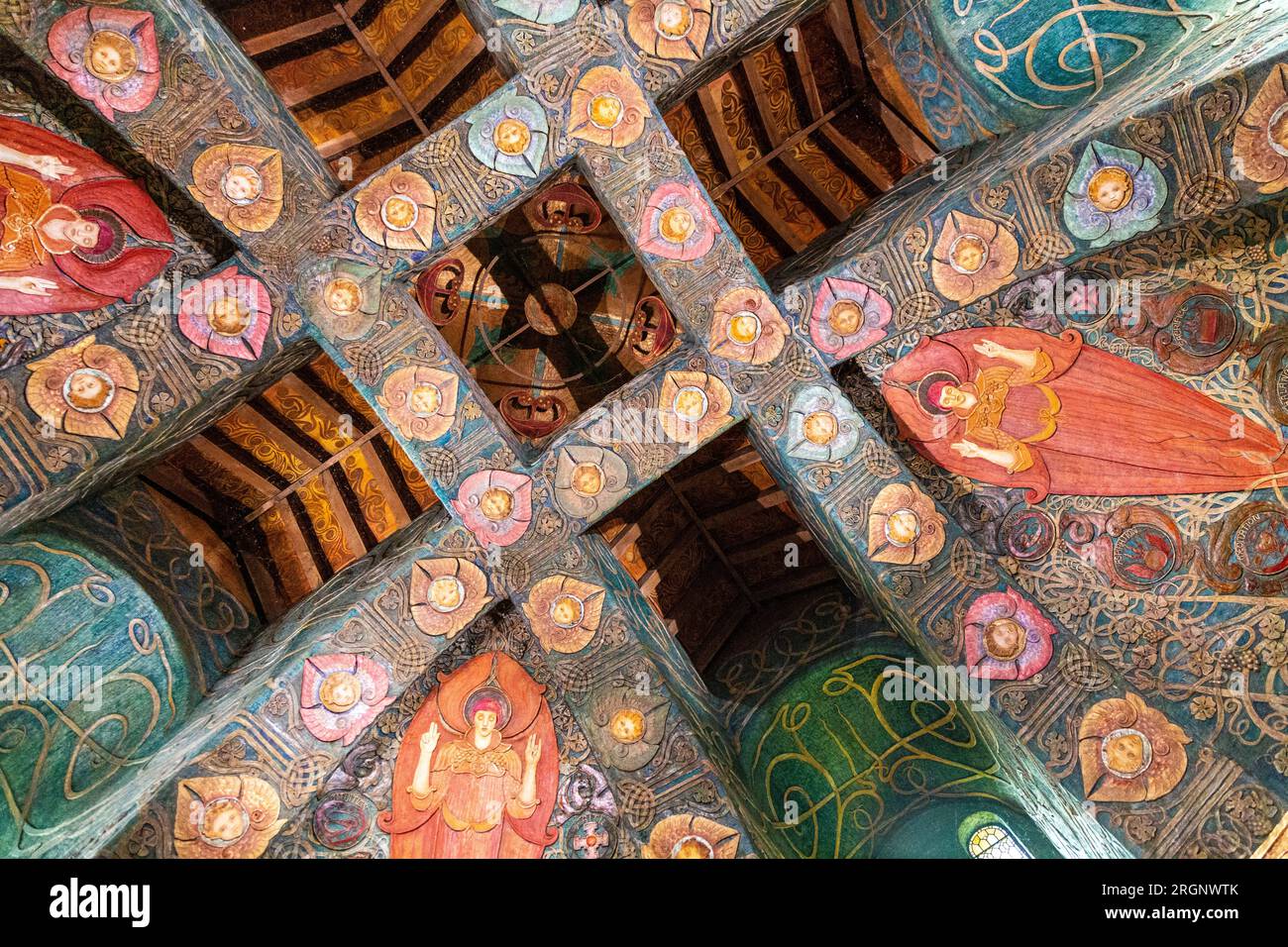 Sommet du plafond de la chapelle Watts, Compton, Surrey, Angleterre Banque D'Images