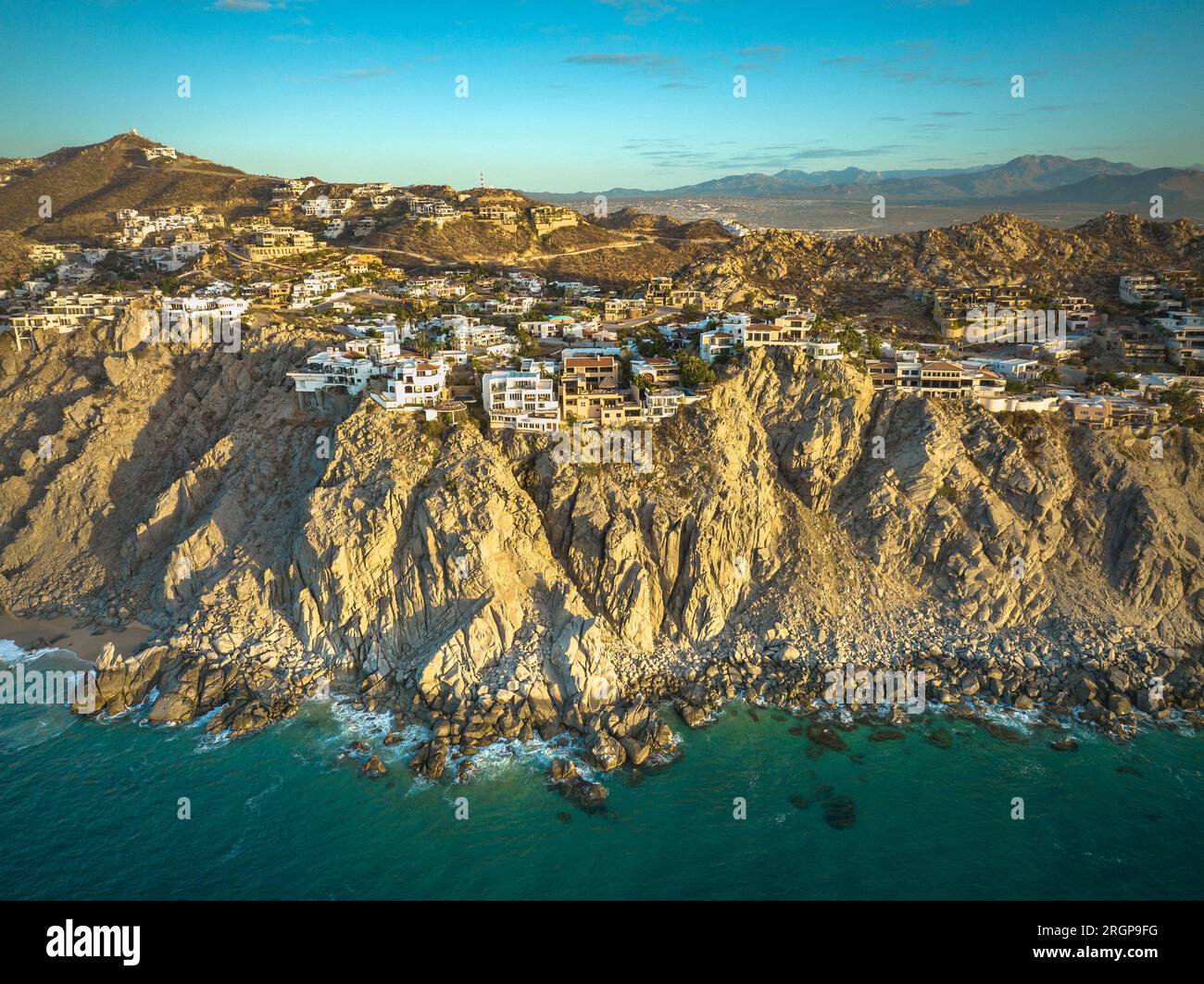 Cabo maisons sur une belle falaise, Baja California Banque D'Images