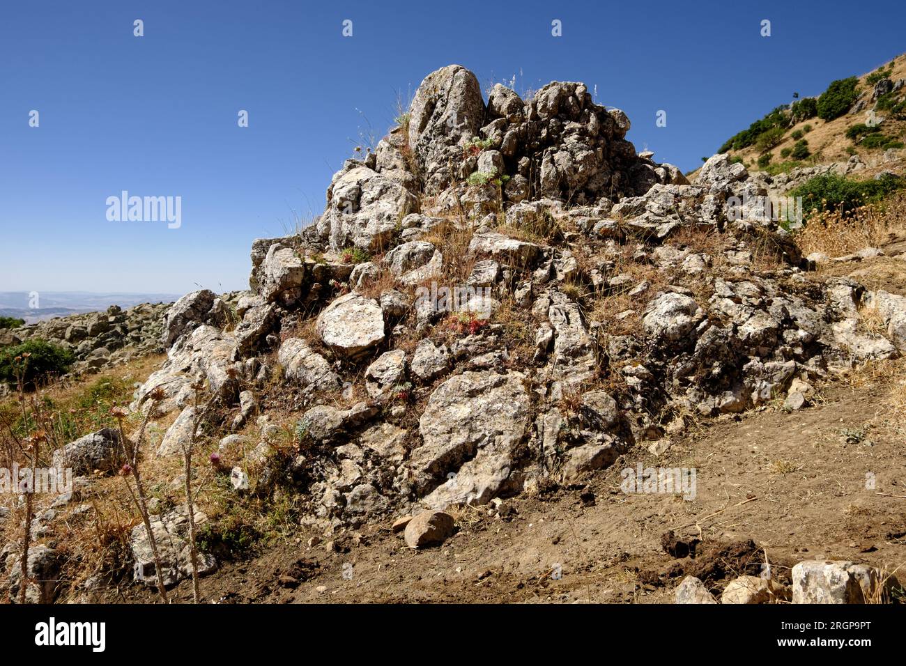 Sentier '579 - Sentiero dei Pellegrini' au 'Santuario Madonna dall'Alto' dans le parc de Madonie, Sicile, Italie (02) Banque D'Images