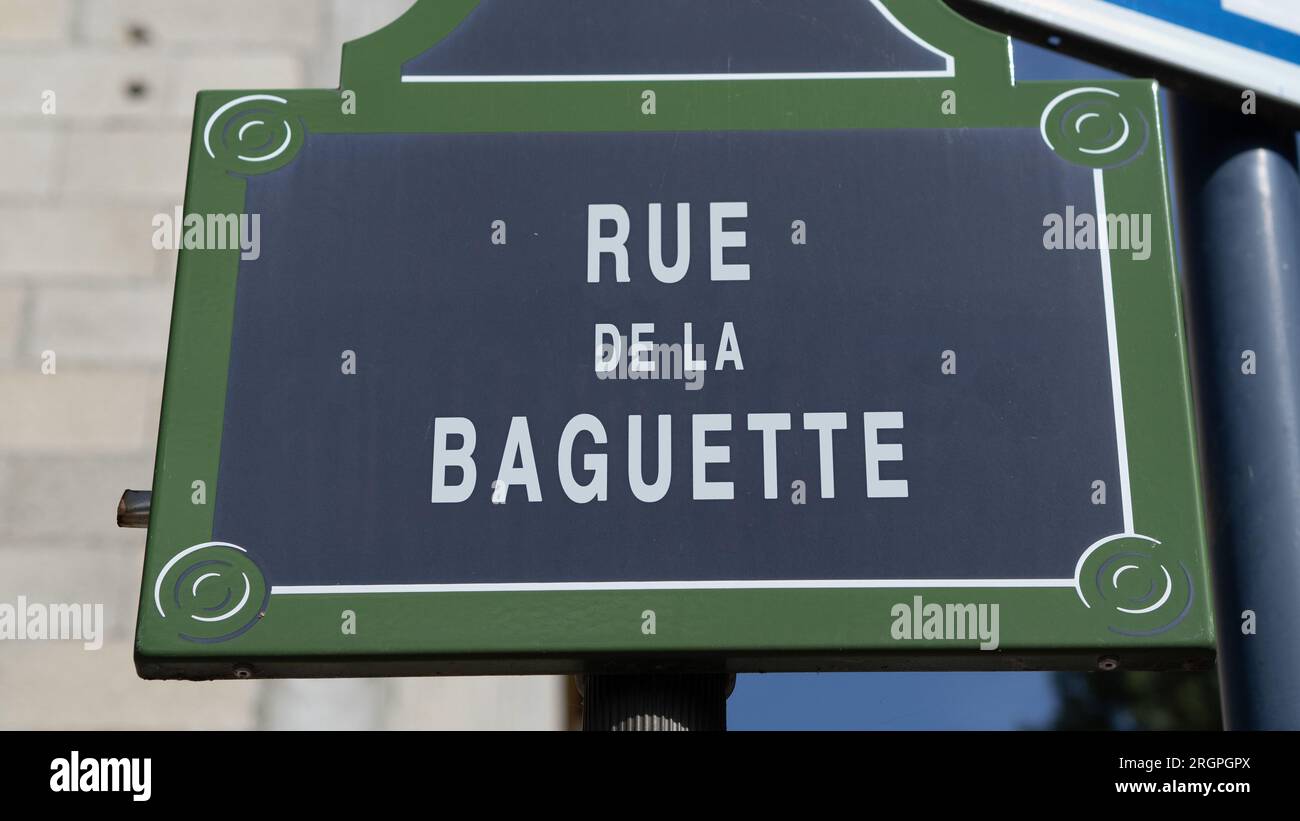 Le signe de la rue baguette en France, rue de la baguette à Paris, rue de la nourriture. Banque D'Images