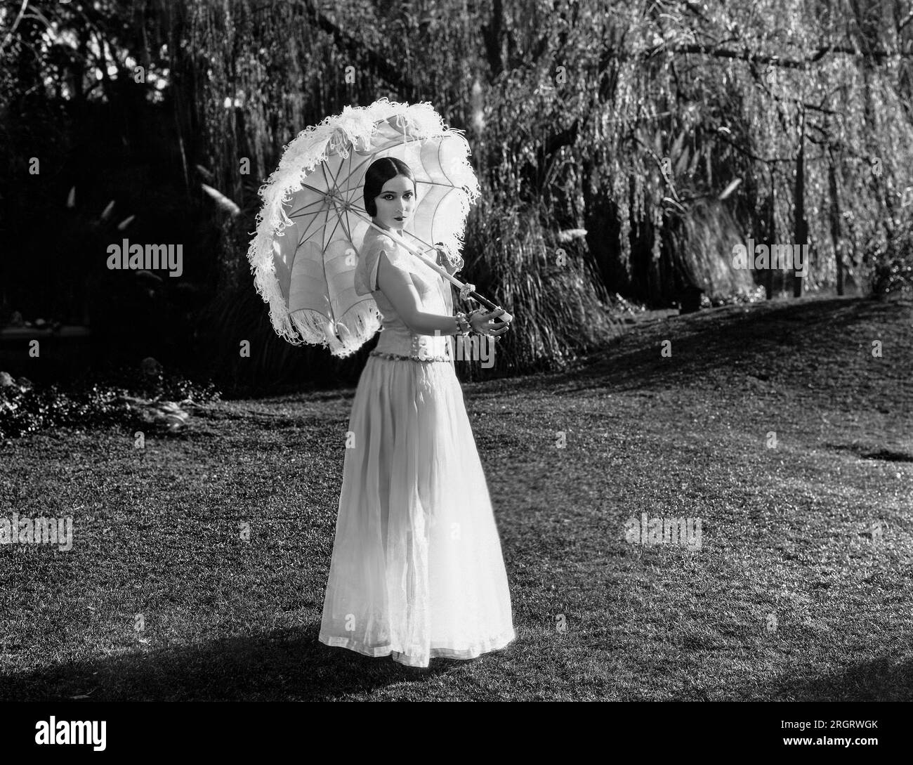 Hollywood, Californie : 1926 actrice mexicaine Dolores del Rio dans le film, 'High Stepperss'. Banque D'Images