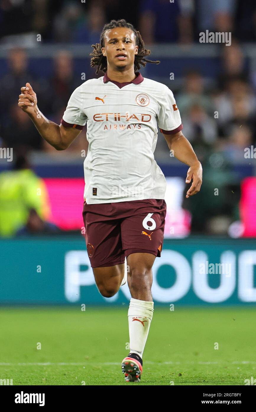 Nathan Aké de Manchester City lors du match de Premier League Burnley vs Manchester City au Turf Moor, Burnley, Royaume-Uni. 11 août 2023. (Photo de Mark Cosgrove/News Images) dans, le 8/11/2023. (Photo de Mark Cosgrove/News Images/Sipa USA) crédit : SIPA USA/Alamy Live News Banque D'Images