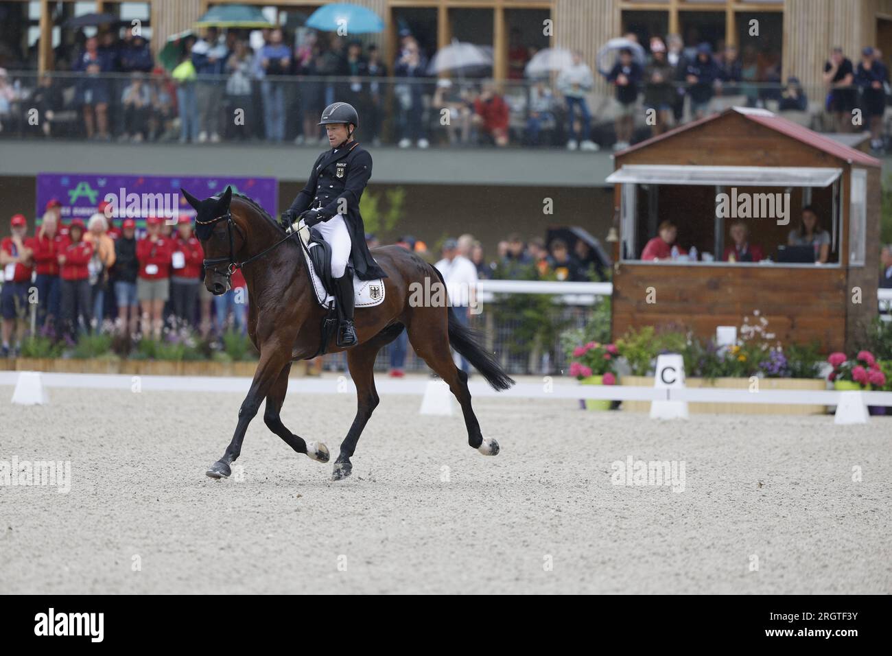 Michael JUNG (GER) FISCHERCHIPMUNK FRH lors de la compétition de dressage au FEI Eventing European Championship 2023, épreuve équestre CH-eu-CCI4-L le 11 août 2023 au Haras du PIN à le PIN-au-Haras, France Banque D'Images