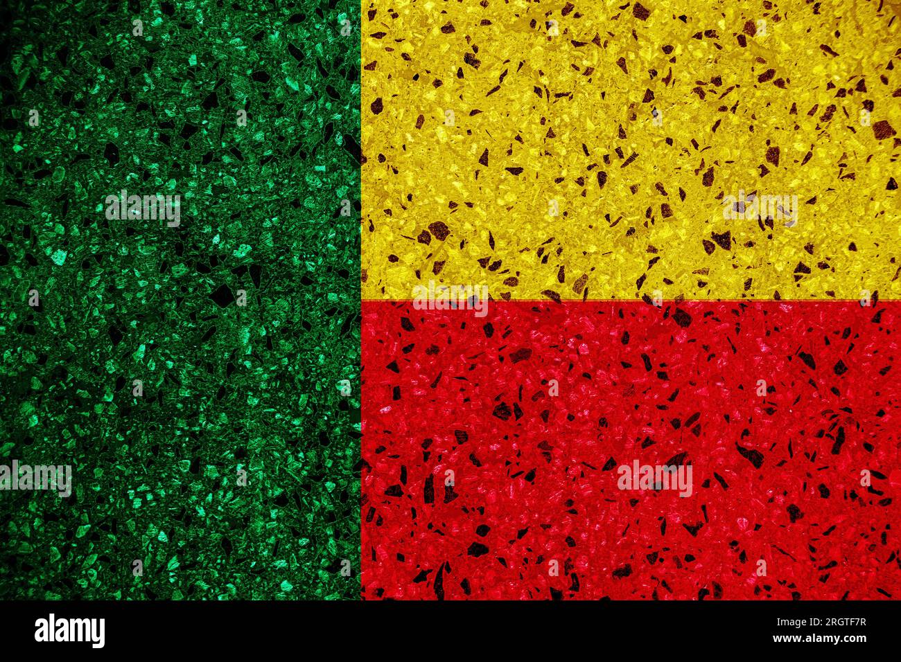 Drapeau de la République du Bénin sur un fond texturé. Collage de concept. Banque D'Images