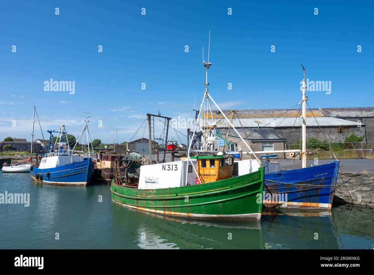 Ardglass, Royaume-Uni- 23 juin 2023 : bateaux amarrés à Ardglass Marian en Irlande du Nord Banque D'Images