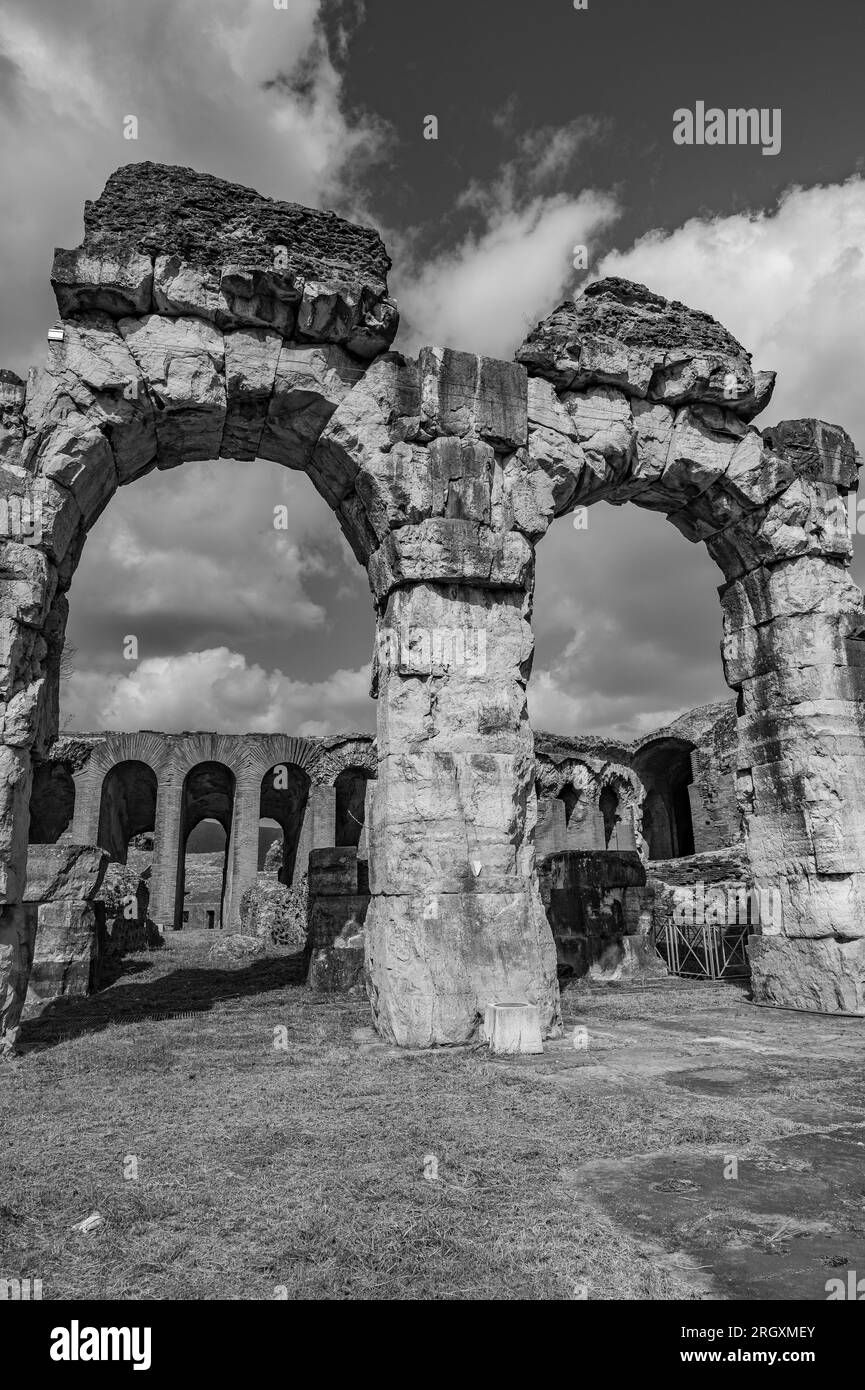 L'amphithéâtre Campanien est un amphithéâtre romain situé dans la ville de Santa Maria Capua Vetere - coïncidant avec l'ancienne Capoue - deuxième en siz Banque D'Images