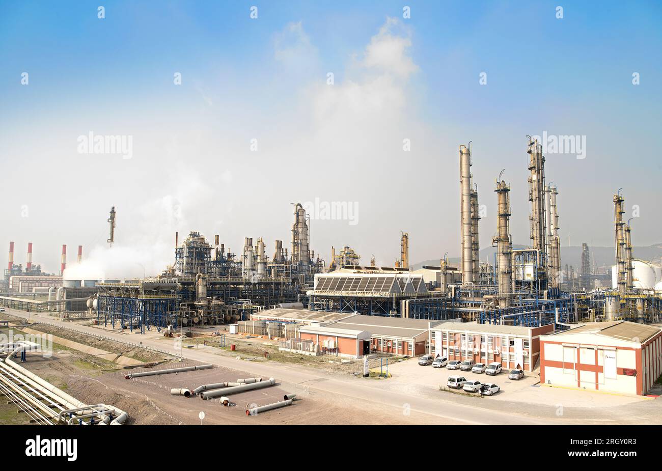 Belles photos d'une usine de gaz naturel la nuit et lumières clignotantes usine de gaz naturel et d'essence. Banque D'Images