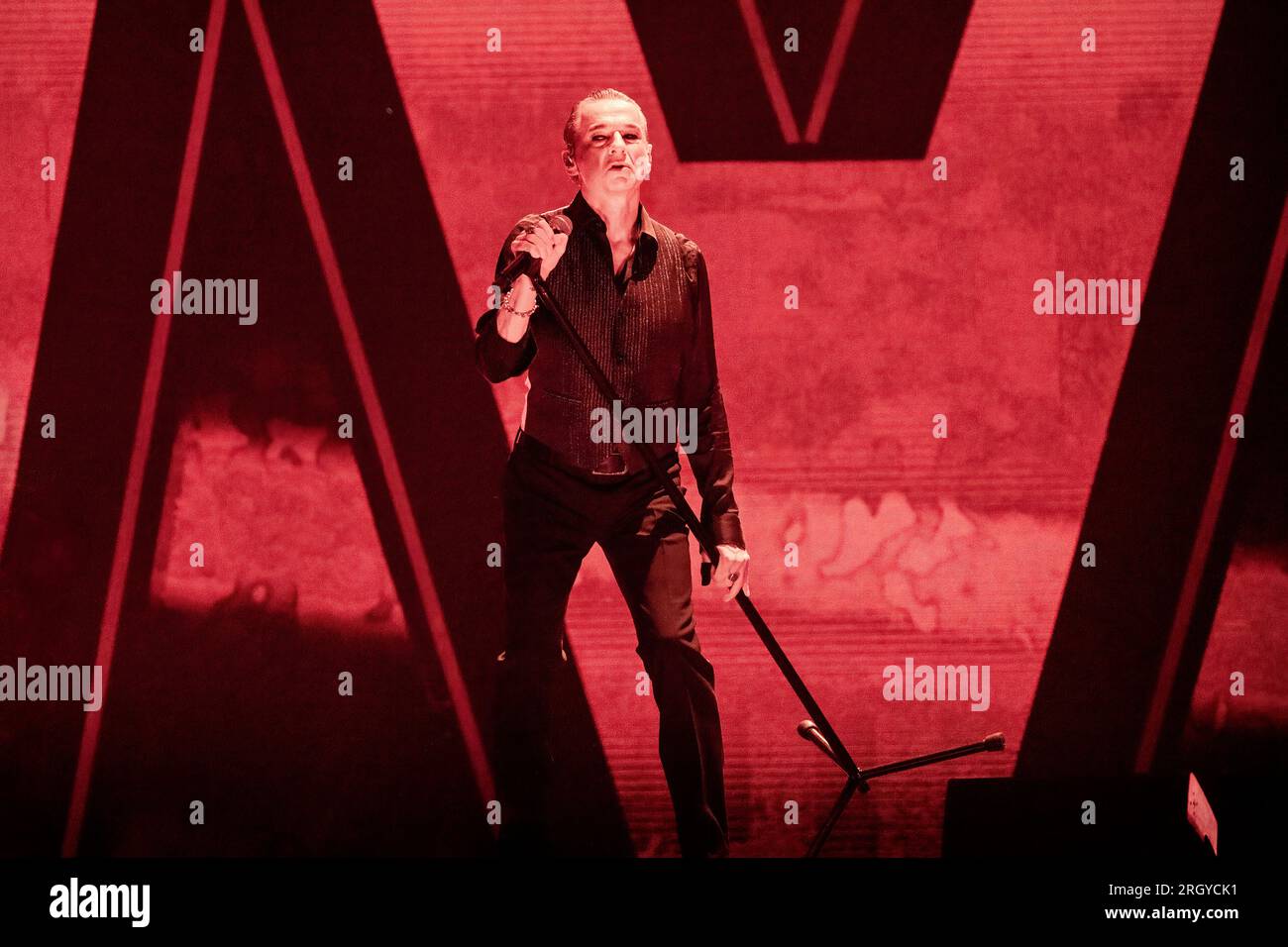 Oslo, Norvège. 11 août 2023. Le groupe anglais Depeche mode donne un concert live à la Telenor Arena à Oslo. Ici, le chanteur et compositeur Dave Gahan est vu en direct sur scène. (Crédit photo : Gonzales photo/Alamy Live News Banque D'Images