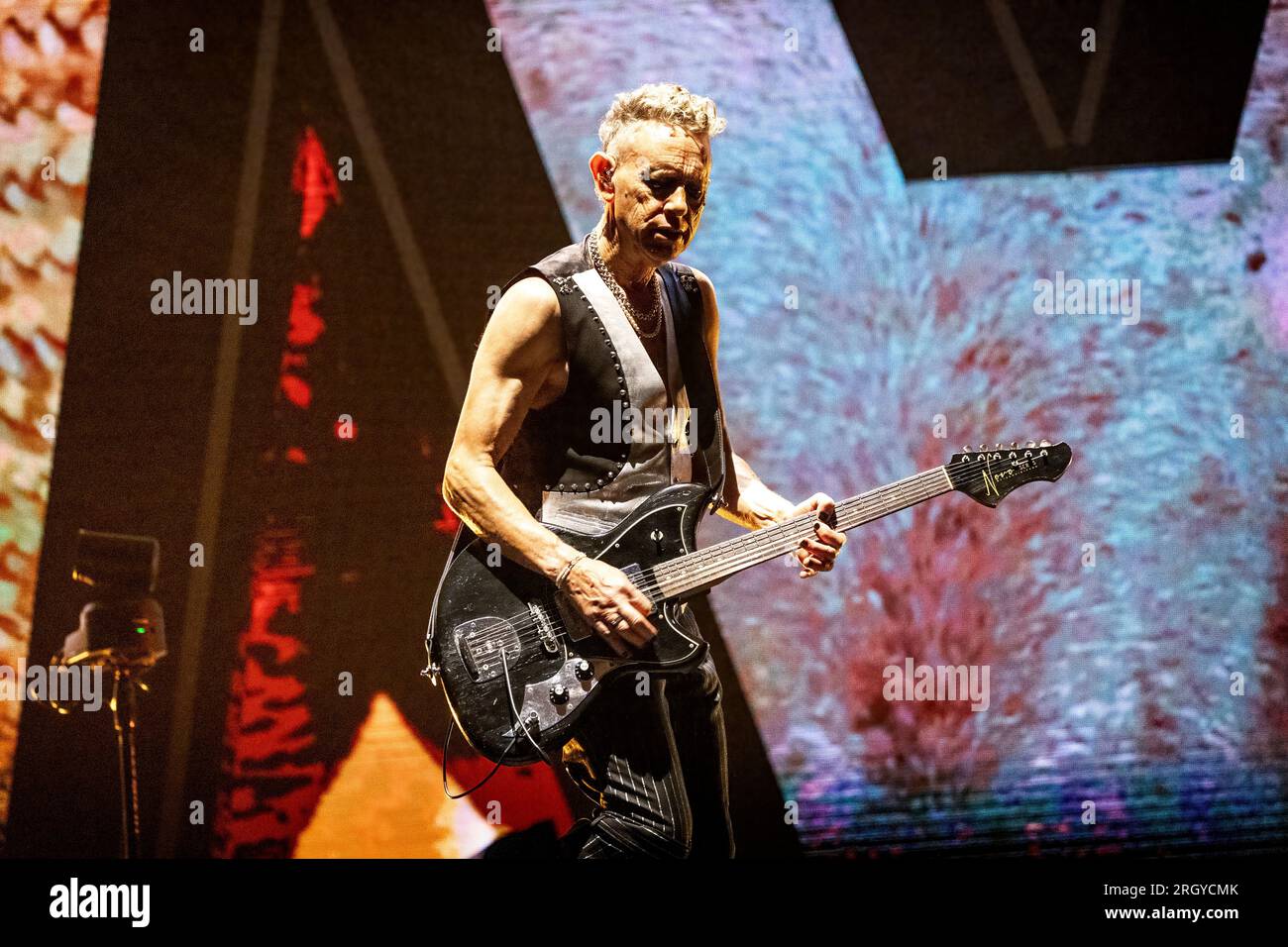 Oslo, Norvège. 11 août 2023. Le groupe anglais Depeche mode donne un concert live à la Telenor Arena à Oslo. Ici, le musicien Martin Gore est vu en direct sur scène. (Crédit photo : Gonzales photo/Alamy Live News Banque D'Images