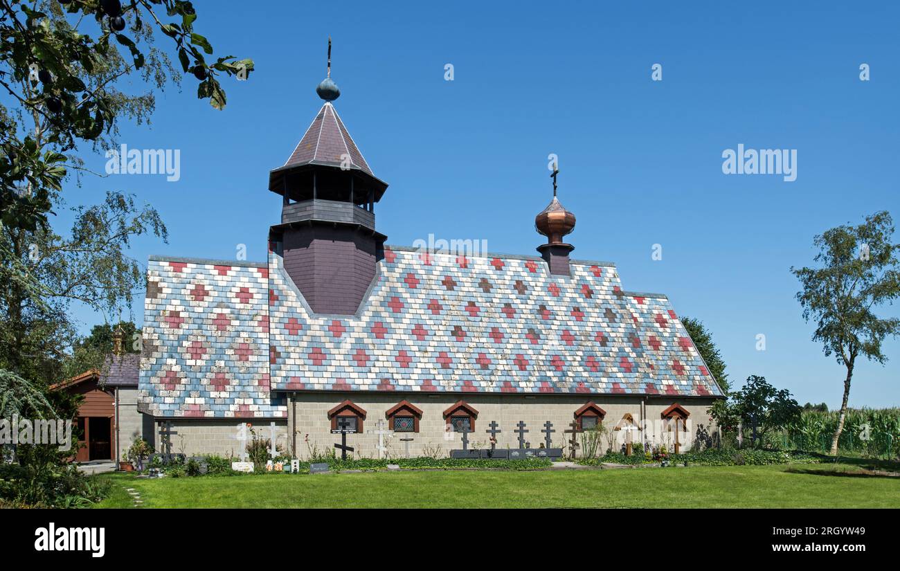 Monastère orthodoxe russe et église à Scheewege, Lampernisse, Flandre Occidentale, Belgique Banque D'Images