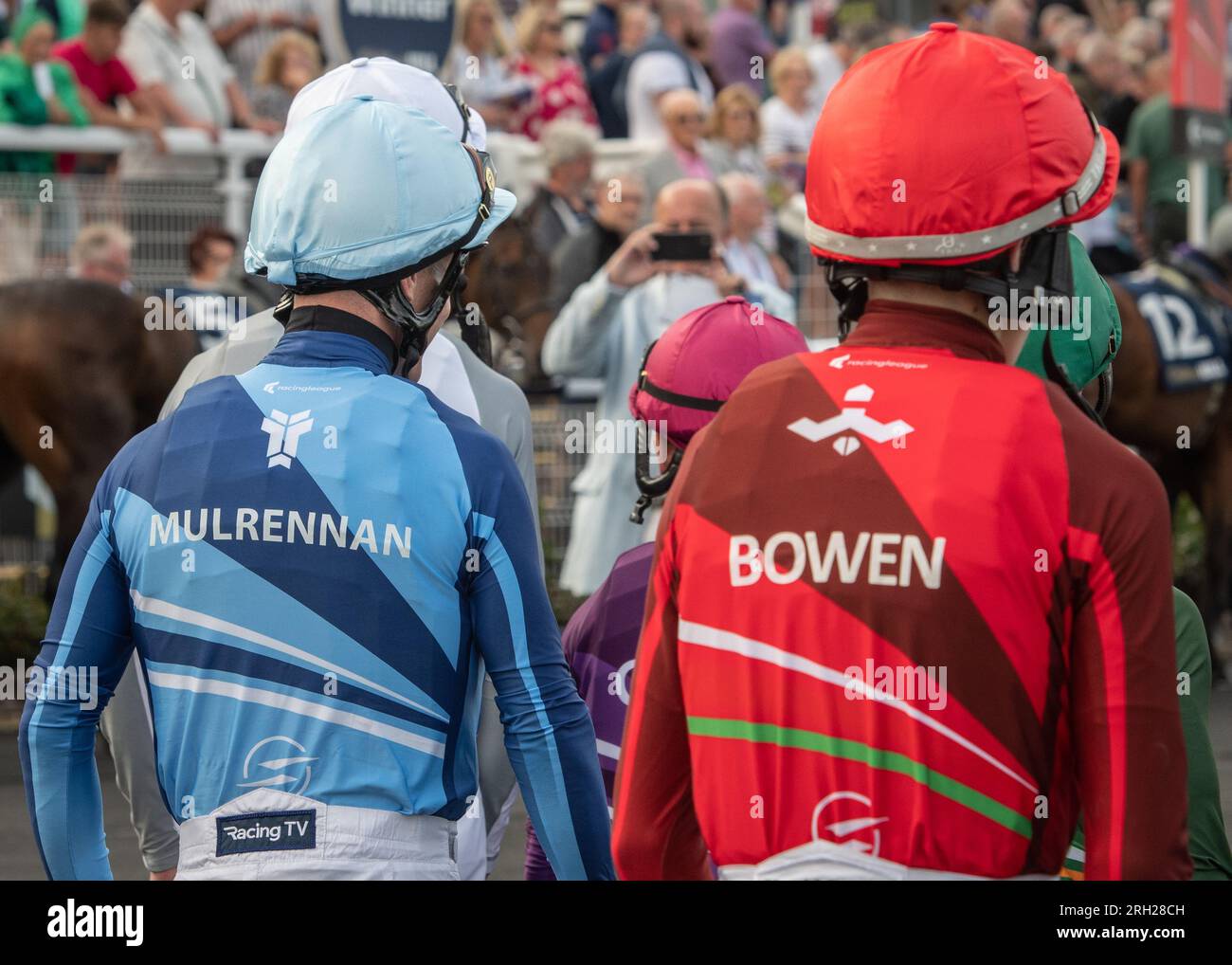 Hippodrome de Chepstow - Cabinet des clowns - Racing League 2023 Banque D'Images