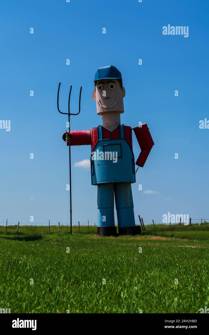 La plus grande sculpture de la famille Tin au monde sur Enchanted Highway du Dakota du Nord Banque D'Images