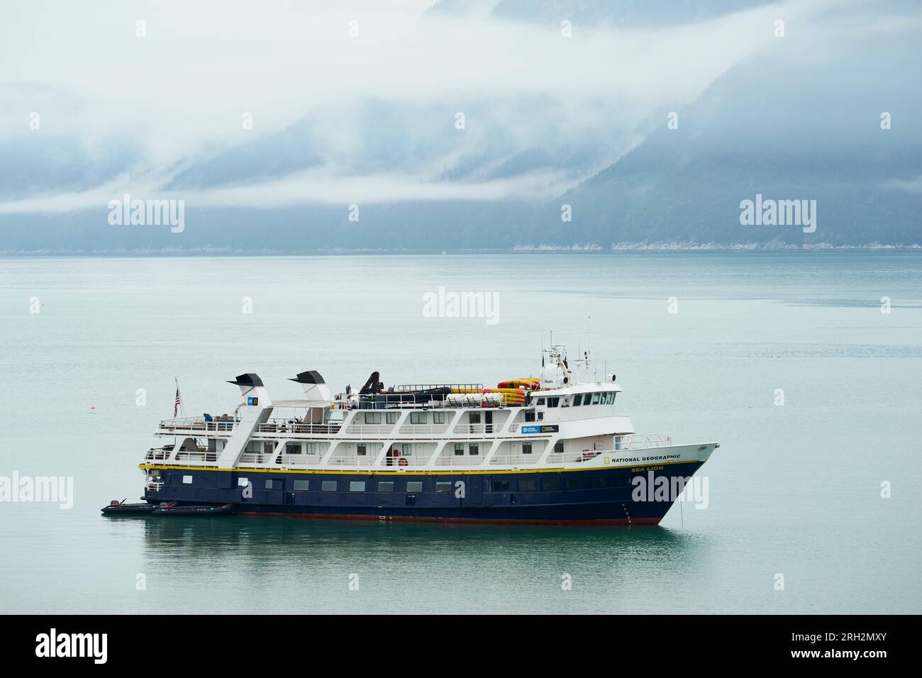Vue du navire de croisière National Geographic Sea Lion à Haines, Alaska Banque D'Images