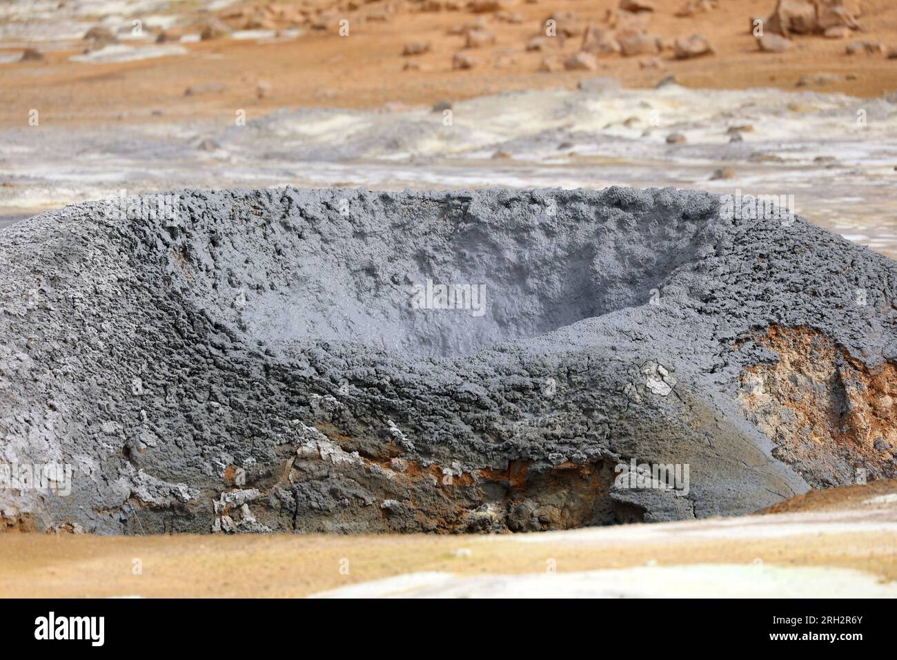 Sources de boue et solfatars dans la zone colorée à haute température de Namaskard-Islande Banque D'Images