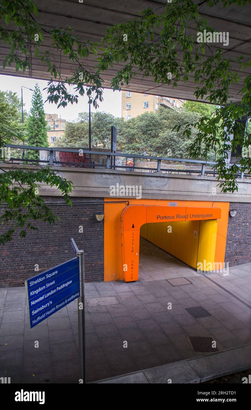 Passage souterrain de Porteus Road et Flyover de Paddington Basin, West London Banque D'Images