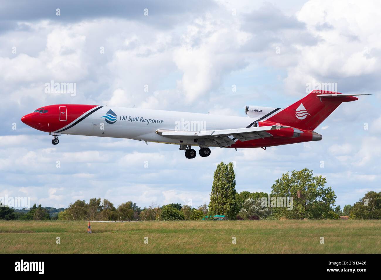 Boeing 727 G-OSRB atterrissant à l'aéroport de Londres Southend le 13 août après avoir été stationné à Djibouti pour couvrir le transfert de pétrole du pétrolier FSO Safer Banque D'Images