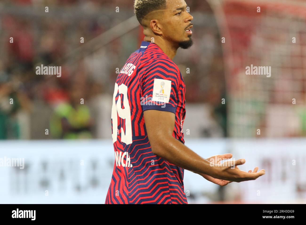 MUNICH, Allemagne. , . 39 Benjamin Henrichs du RB Leipzig lors du match de Supercup entre le FC Bayern Muenchen et le RB LEIPZIG à l'Allianz Arena de Munich en 12. AUGUSTR 2023, Allemagne. DFL, Fussball, 0:3 (photo et copyright @ ATP images/Arthur THILL (THILL Arthur/ATP/SPP) crédit : SPP Sport Press photo. /Alamy Live News Banque D'Images