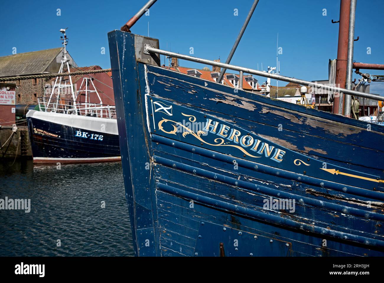 Coque du bateau de pêche 'Heroine' à Eyemouth Harbour, Berwickshire, Scottish Borders, Écosse, Royaume-Uni. Banque D'Images