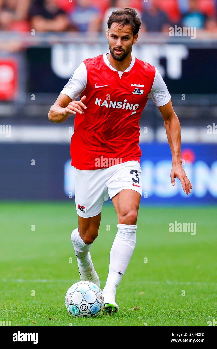 ALKMAAR, PAYS-BAS - AOÛT 13 : Pantelis Hatzidiakos (AZ Alkmaar) lors du match d'Eredivisie entre AZ Alkmaar et Go Ahead Eagles au stade AFAS sur A. Banque D'Images