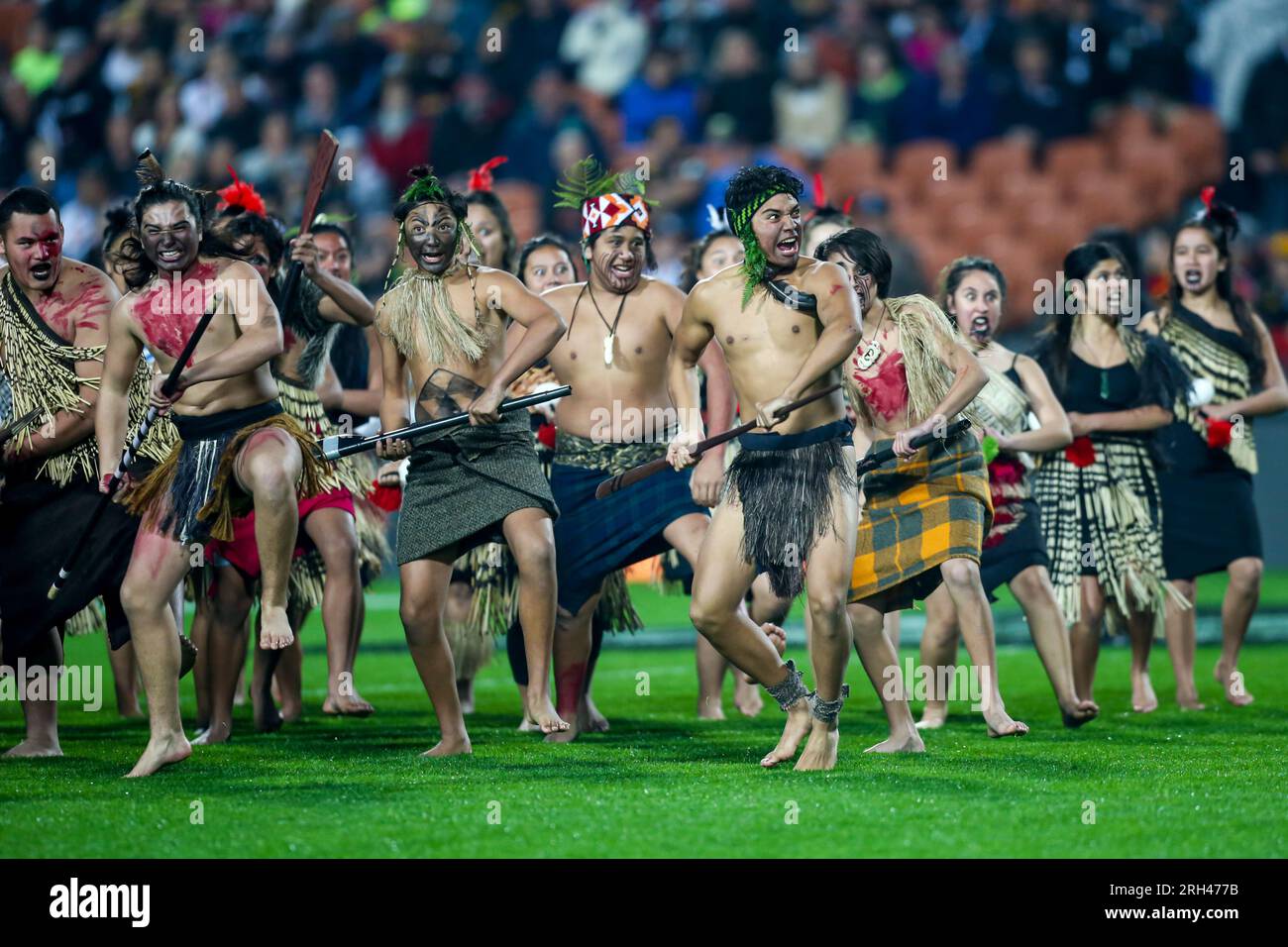 Divertissement culturel d'avant-match pendant le match de rugby entre les Chiefs et le pays de Galles au stade Waikato à Hamilton, Nouvelle-Zélande, mardi 14 juin 2016. Banque D'Images