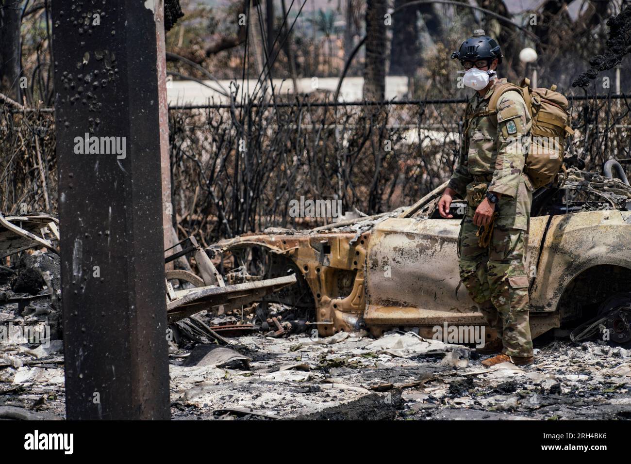 Les gardes nationaux d'Hawaï se déploient à Lahaina sur Maui Hawaii pour rechercher les survivants et les victimes des incendies de forêt de Maui. Photo de la Garde nationale d'Hawaï Banque D'Images