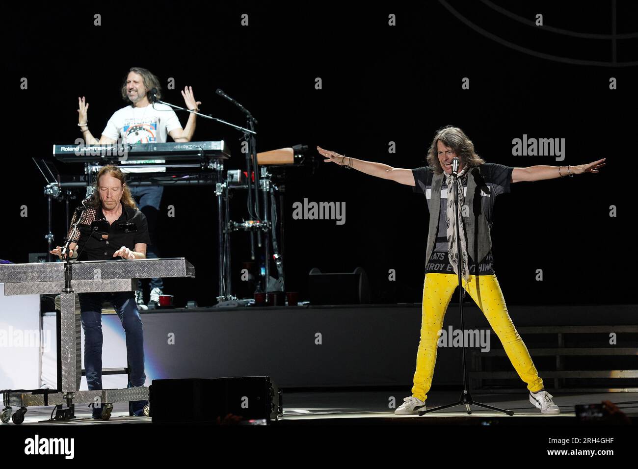 Dallas, États-Unis. 11 août 2023. 11 août 2023, Dallas, Texas, États-Unis : Kelly Hansen, membre du groupe de rock américain Foreigner, se produit sur scène dans le cadre de leur tournée The Historic Farewell Tour au dos Equis Pavilion le vendredi 11 août 2023 à Dallas, Texas, États-Unis. (Photo de Javier Vicencio/Eyepix Group) crédit : EYEPIX Group/Alamy Live News Banque D'Images