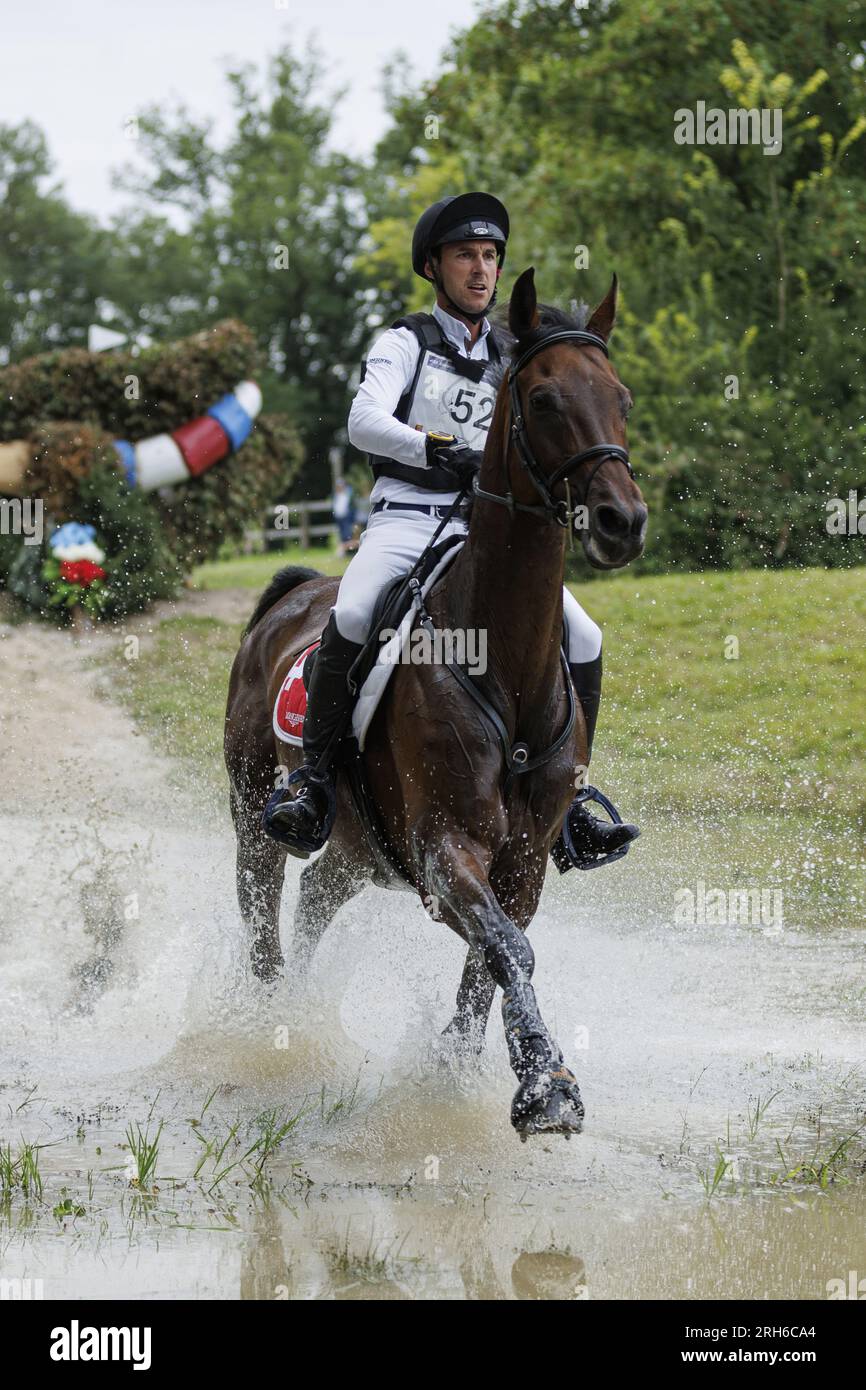 Felix VOGG (SUI) COLERO participe à l'épreuve de cross-country et a pris le 7 ème rang lors de cette épreuve, lors de l'épreuve FEI Eventing European Championship 2023, Equestrian CH-eu-CCI4-L le 12 août 2023 au Haras du PIN à le PIN-au-Haras, France Banque D'Images