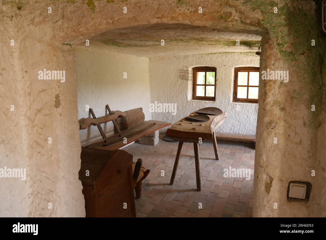 Les grottes de Noszvaj, les grottes artificielles sculptées dans le tuf de rhyolite mou, Noszvaj, près d'Eger, Hongrie Banque D'Images