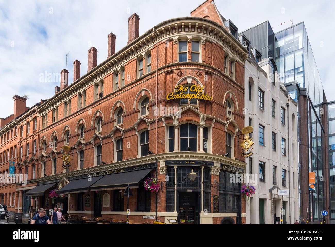 Le pub Old Royal à Church Street dans le quartier des affaires du centre-ville de Birmingham Banque D'Images