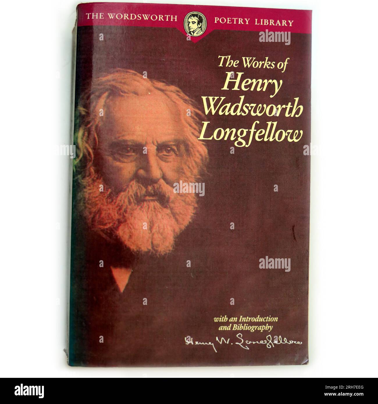 Henry Wadsworth Longfellow - les œuvres de Henry Wadsworth Longfellow. Couverture de livre de poche. Studio mis en place avec fond blanc. Banque D'Images