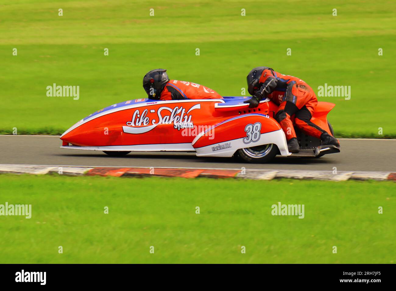 CADWELL PARK DE REPRISE DE VOITURE LATÉRALE 2023 Banque D'Images