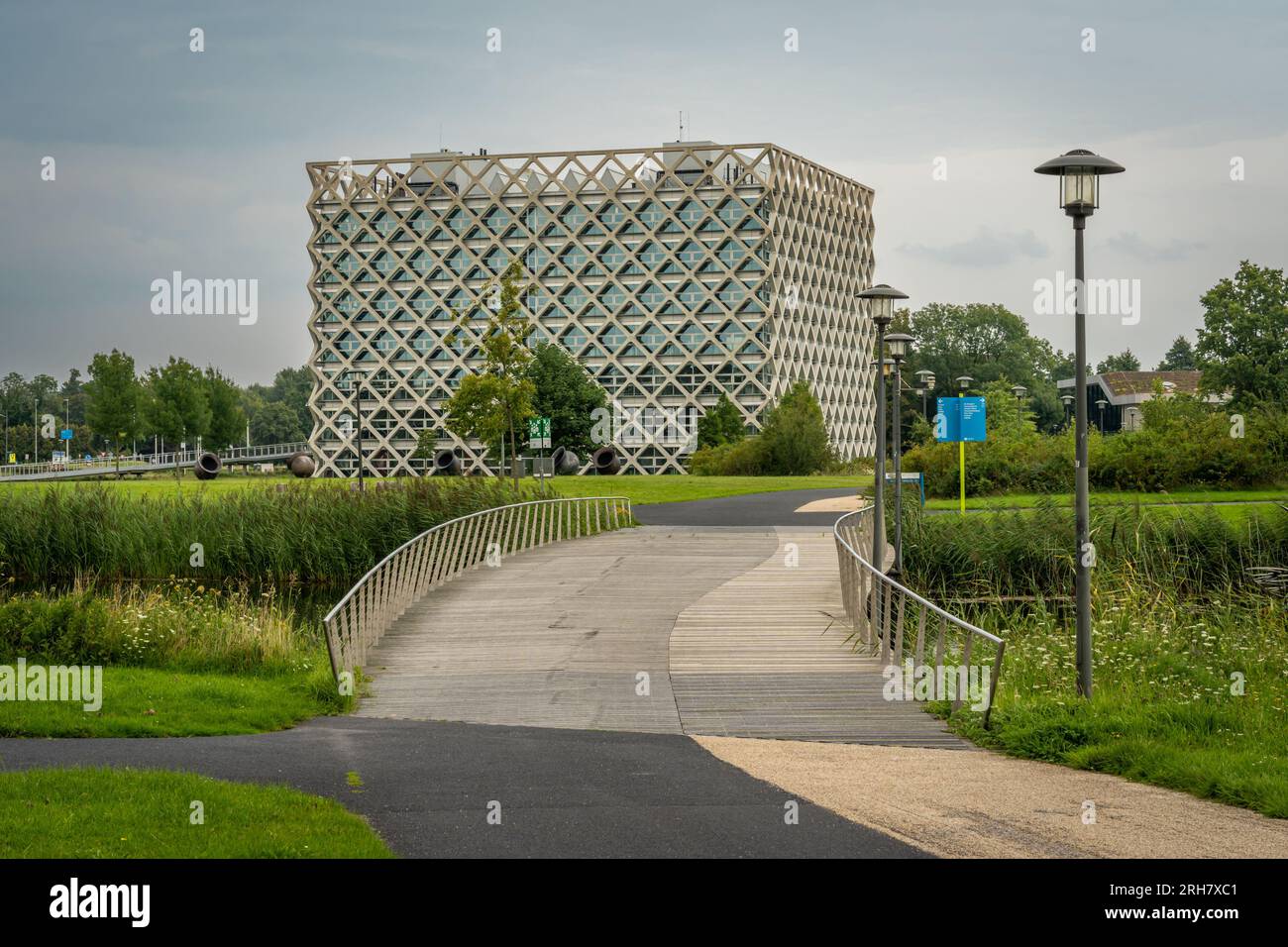 Wageningen, pays-Bas, 11.08.2023, Université de Wageningen et recherche, vue de l'Atlas Buidling sur le campus universitaire Banque D'Images