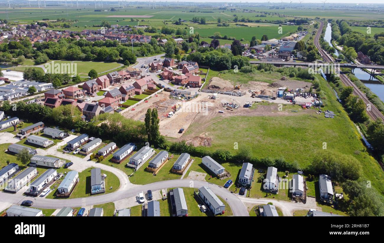 Vue de drone de dessus montrant un lotissement en cours de construction dans le Lincolnshire, Royaume-Uni Banque D'Images