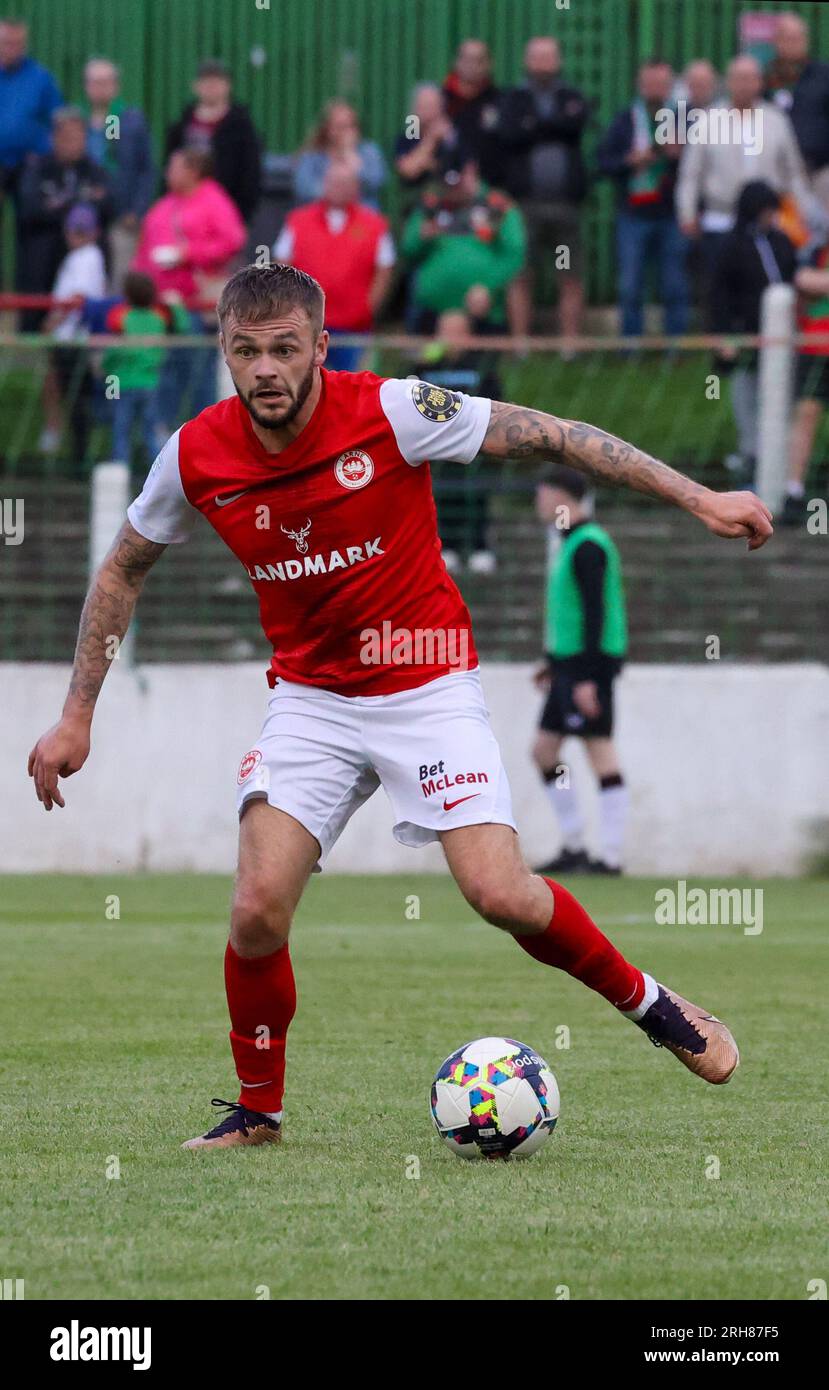 BetMcLean Oval, Belfast, Irlande du Nord, Royaume-Uni. 11 août 2023. Sports Direct Premiership – Glentoran 1 Larne2, Larne footballeur, joueur de football Andy Ryan. Banque D'Images