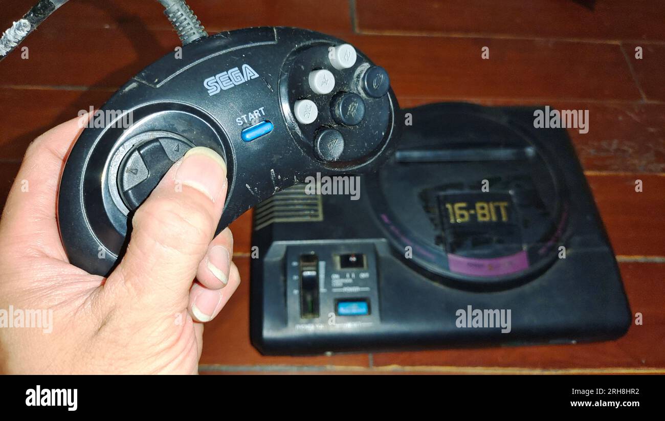 SHANGHAI, CHINE - 14 AOÛT 2023 - Sega MD16 bit console de jeu Mega Drive, 14 août 2023, Shanghai, Chine. Banque D'Images