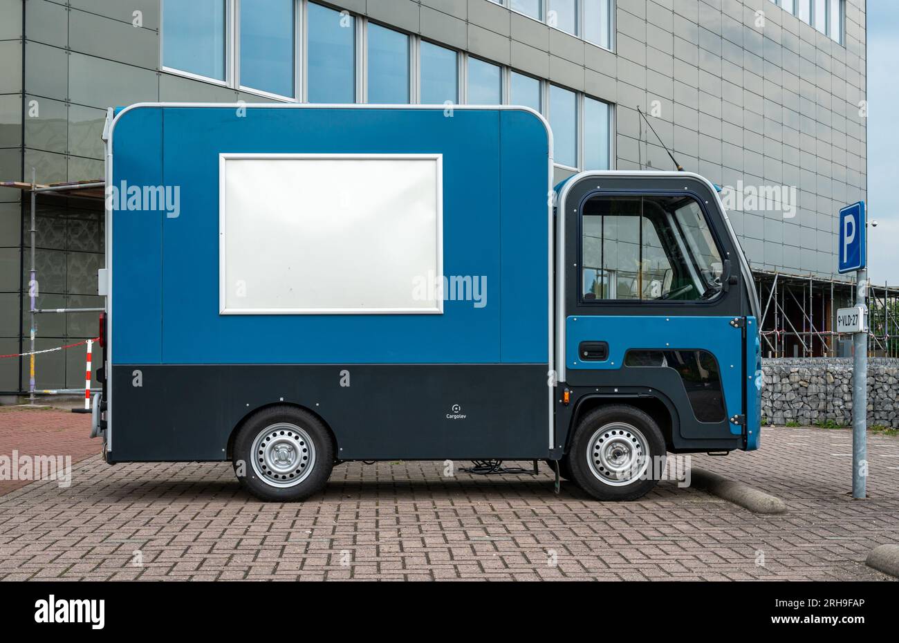 Wageningen, pays-Bas, 11.08.2023, véhicule électrique léger Cargolev TC de 2020, transport de marchandises silencieux et respectueux de l'environnement Banque D'Images