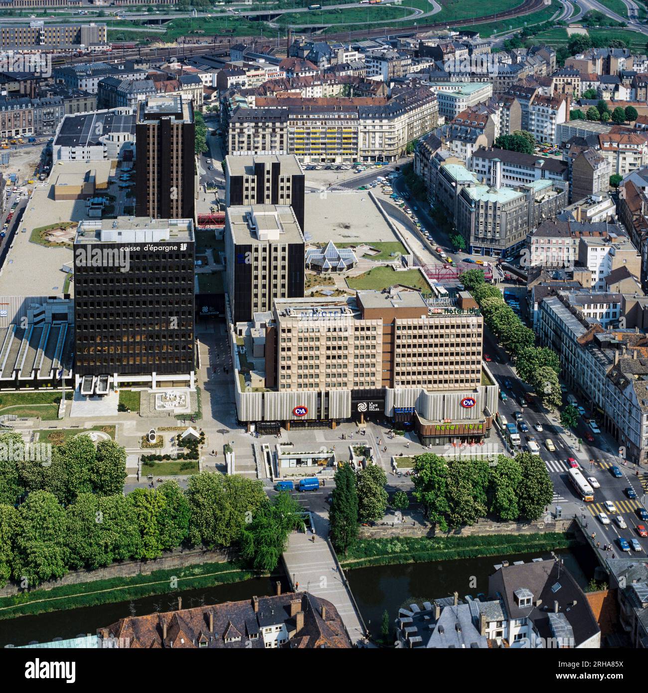 Strasbourg, les Halles, quartier d'affaires, immeubles de bureaux, centre  commercial, Hôtels, vue aérienne de la ville, Alsace, France, Europe Photo  Stock - Alamy