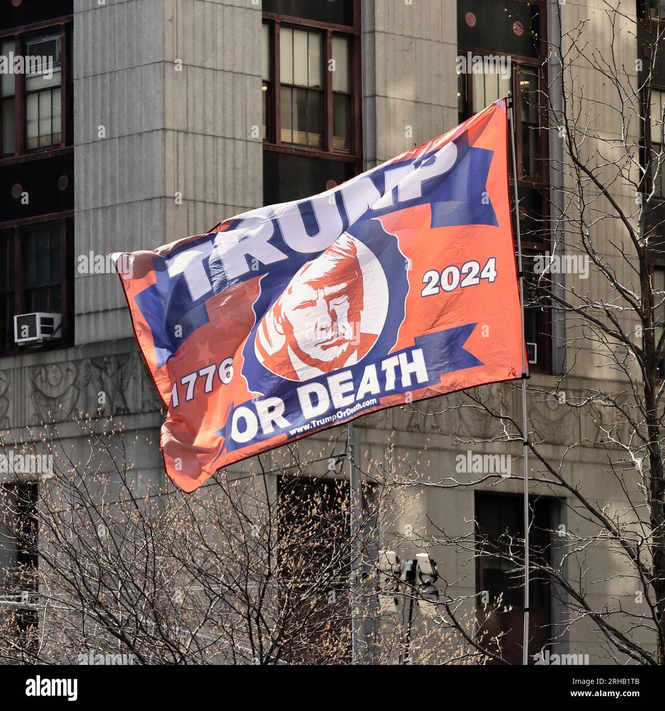 Manifestations anti-Trump à Manhattan le jour de sa mise en accusation, 4/4/23 Banque D'Images