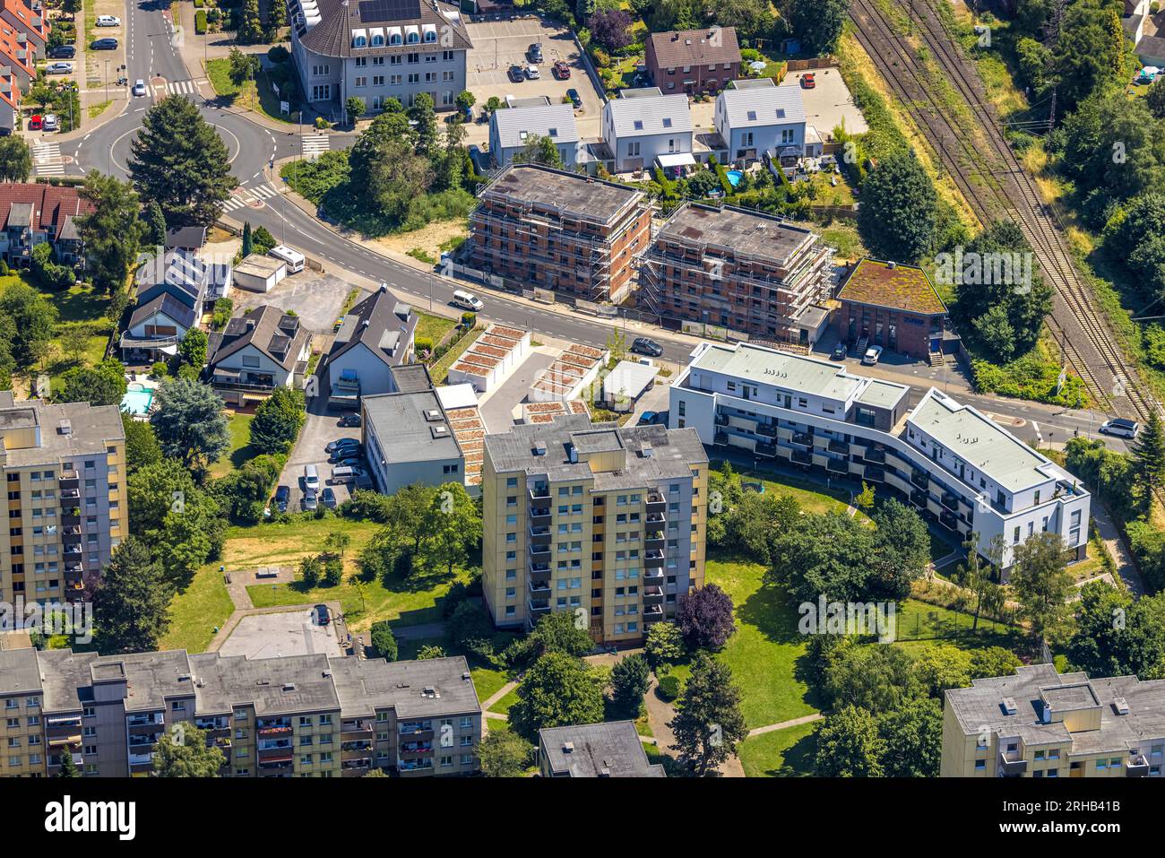 Vue aérienne, immeuble de grande hauteur Friedhofstraße, chantier et nouvelle construction de deux immeubles à appartements, Speldorf, Mülheim an der Ruhr, Ruhr Banque D'Images