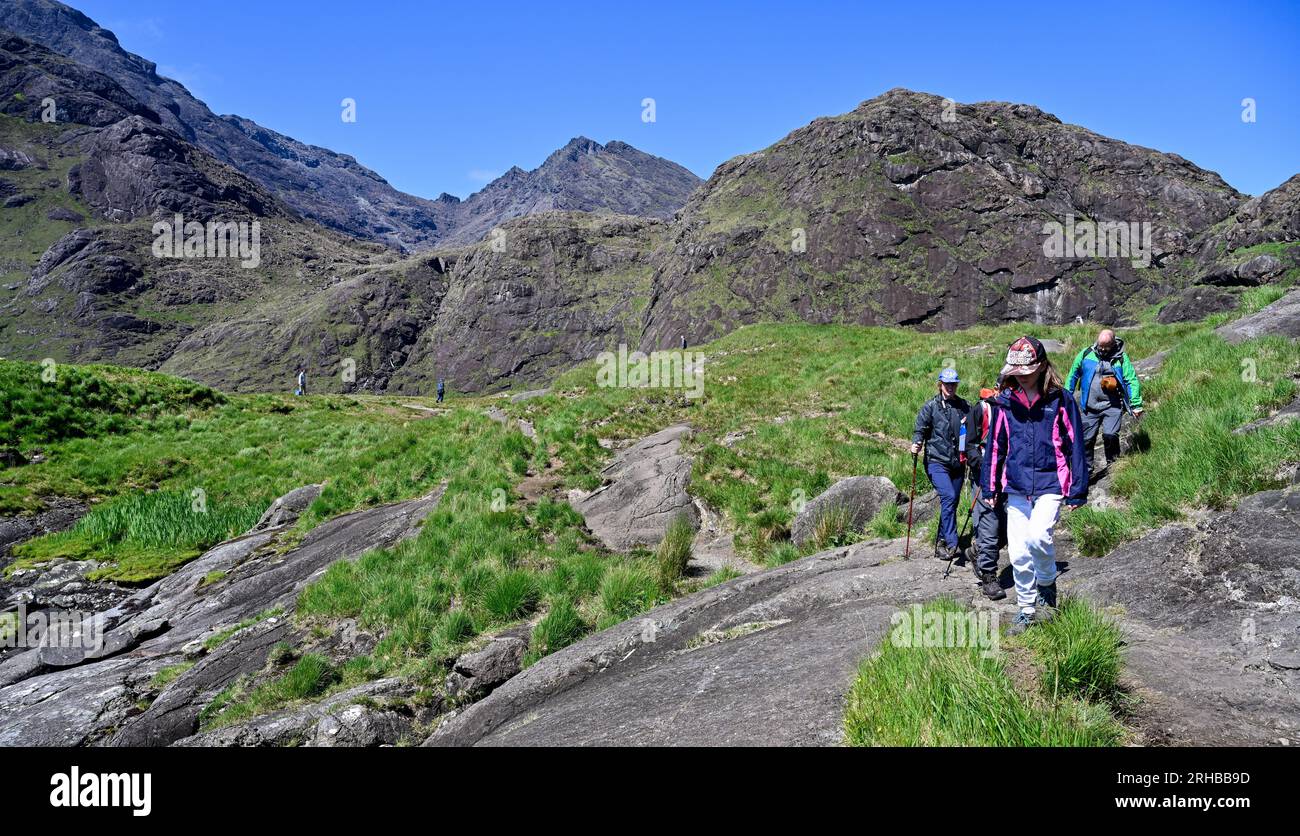 Île de Skye Elgol et randonnée ou marche à Loch Coruisk qui ne peut être atteint qu'à pied ou en bateau Banque D'Images