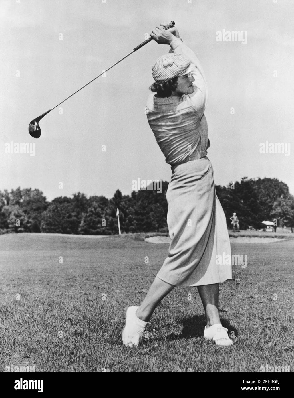 États-Unis : c. 1950 Babe Didrikson golf dans une photo promotionnelle pour Wilson Sporting Goods. Banque D'Images