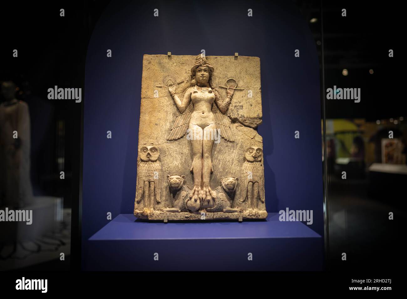 ancienne statue asiatique de femme Banque D'Images