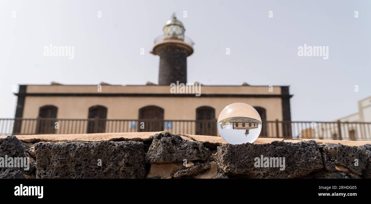 Lumière, photo, boule de cristal photographie à Fuerteventura montrant des images à l'envers sur des sites historiques Banque D'Images