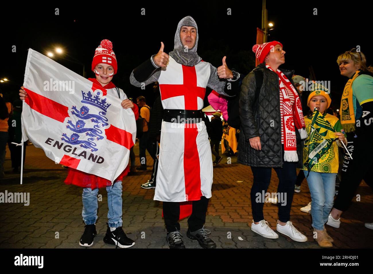 Sydney, Nouvelle-Galles du Sud, Australie, Angleterre supporters de la coupe du monde féminine de la FIFA 2023 demi-finale Australie - Angleterre au Stadium Australia (Accor Stadium) 16 août 2023, Sydney, Australie. (Keith McInnes/SPP) crédit : SPP Sport Press photo. /Alamy Live News Banque D'Images